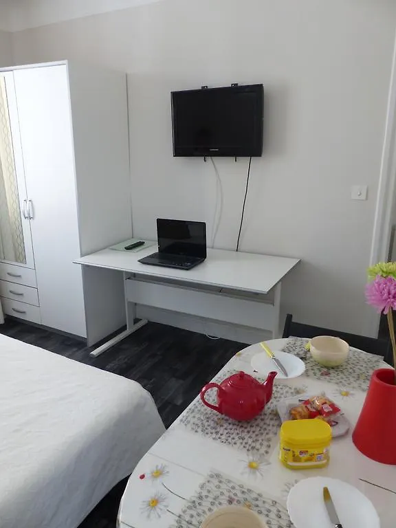 Villa Agnes Vichy Apartment
